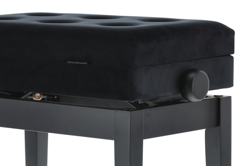 Dřevěné kolečko pro nastavení výšky klavírní stoličky.