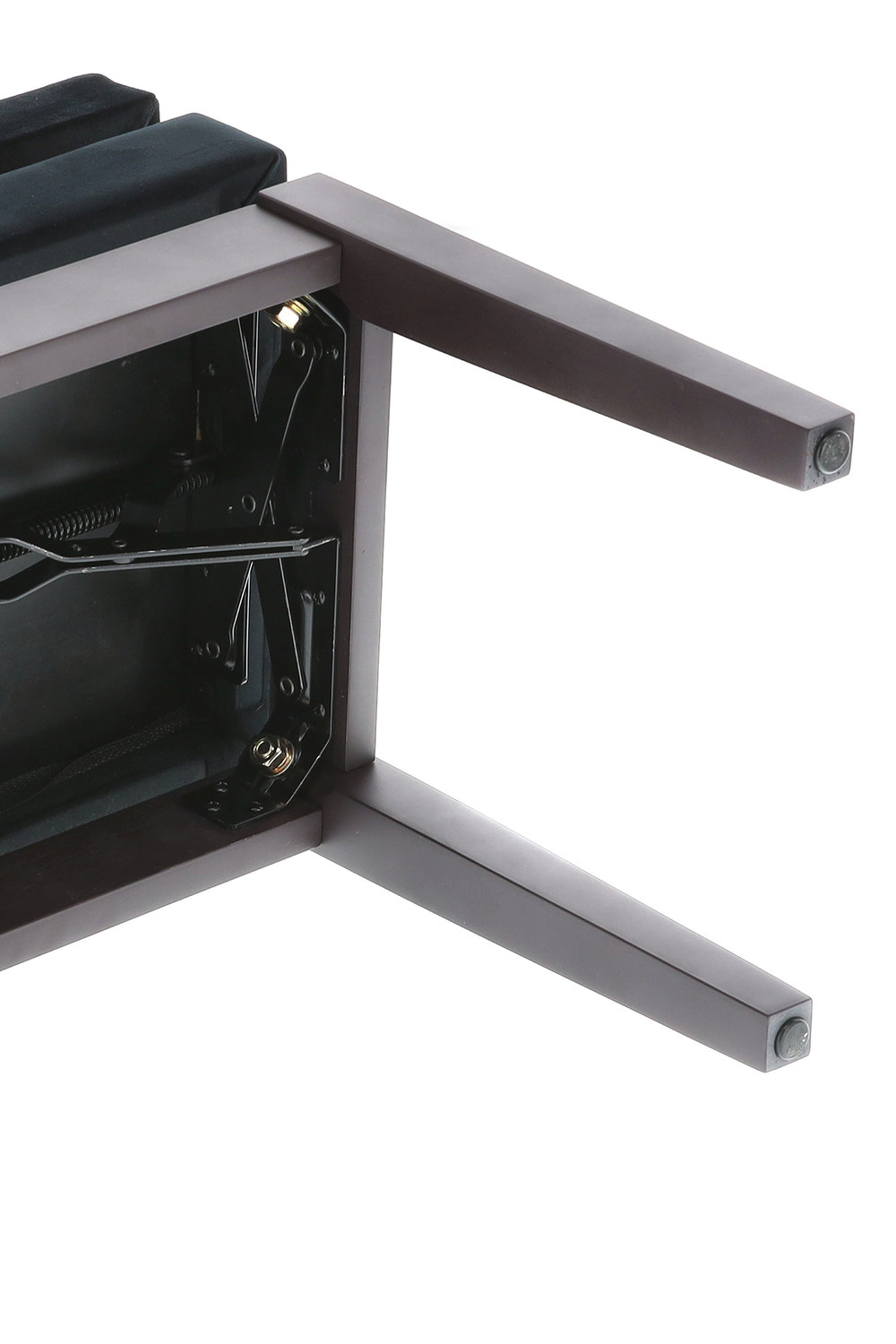 Nohy klavírní židle s gumovými podložkami.