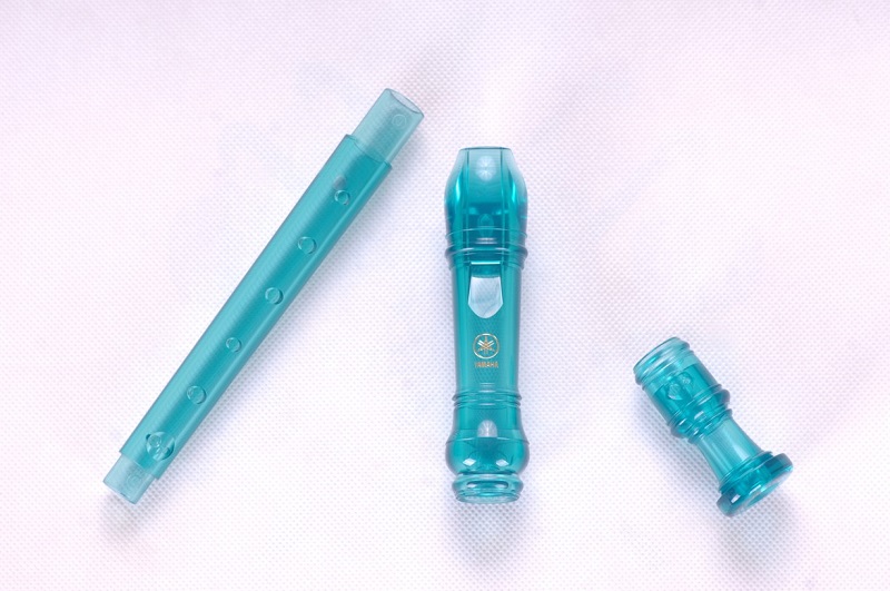 Rozložená plastová sopránová zobcová flétna modrá