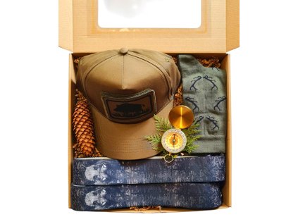 Myslivecký dárkový set - Kšiltovka Divočák + Ponožky Parohy + Kšandy + Kompas