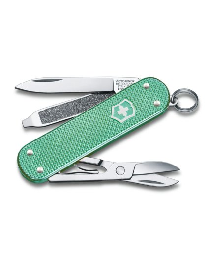 3572 noz victorinox classic sd minty mint 0 6223 221g