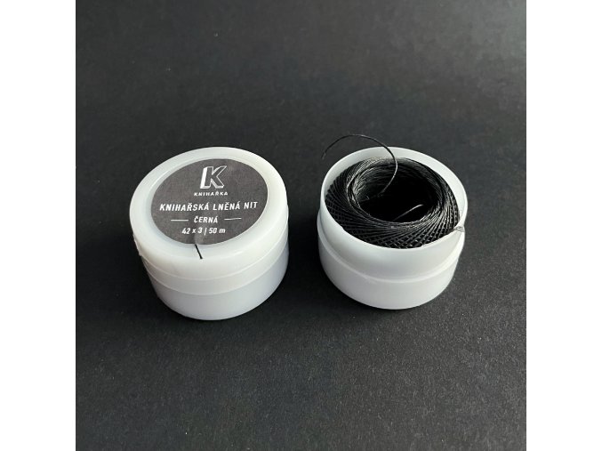 cerna kniharska lnena nit