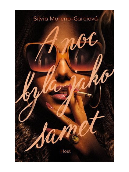 A noc byla jako samet