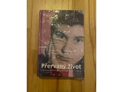 20166 prervany zivot deniky z let 1941 1943