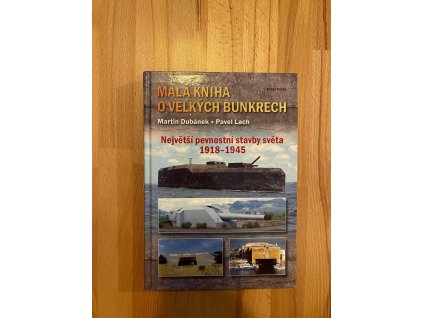 21615 mala kniha o velkych bunkrech