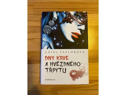 22518 dny krve a hvezdneho trpytu
