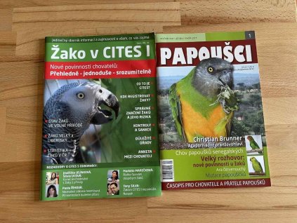 24318 2x casopisy papousci