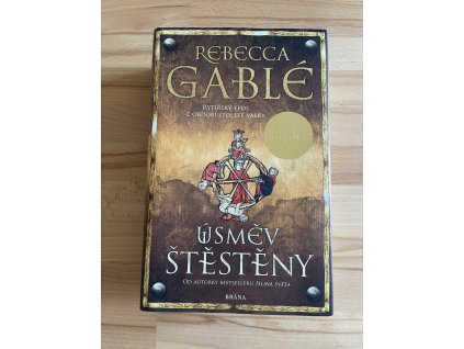 usmev stesteny rytirsky epos z obdobi stolete valky rebecca gable 237275321