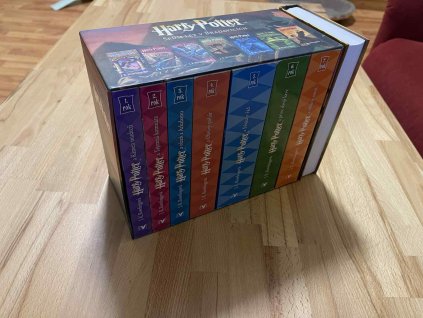 serie harry potter komplet 1 7 v boxu proklete dite j k rowling 249495075
