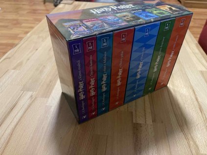 serie harry potter komplet 1 7 v boxu j k rowling 249625438