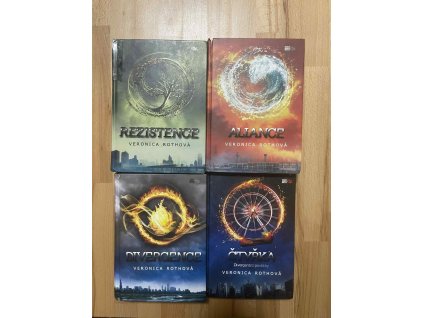 serie povstalecka trilogie povidky veronica roth 251594113