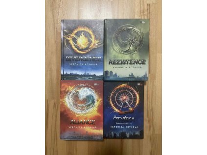 serie povstalecka trilogie povidky veronica roth 251594635