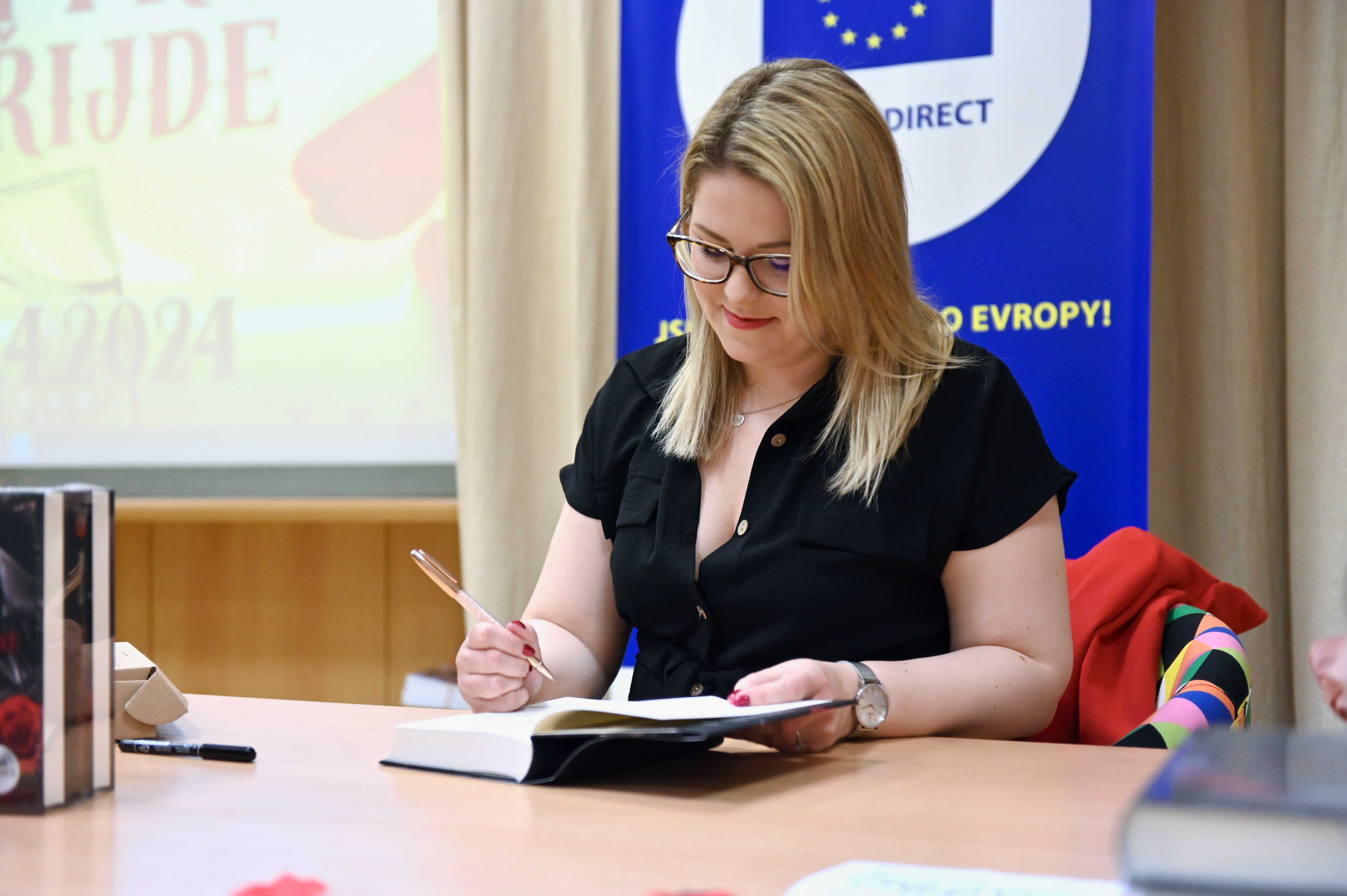 Křest v Knihovně Kroměřížska se vydařil, dorazilo přes 60 lidí