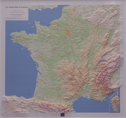 IGN vydavatelství nástěnná mapa France (Francie) reliéfní 102x92 cm