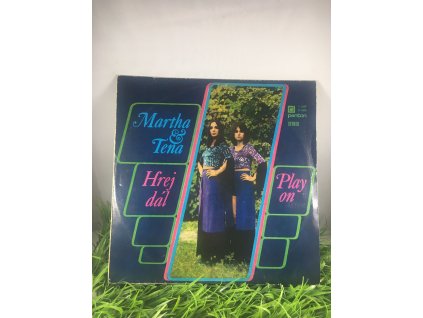 Martha a Tena - Play on