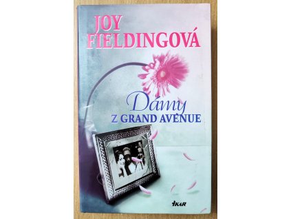 03 22 Dámy z Grand Avenue