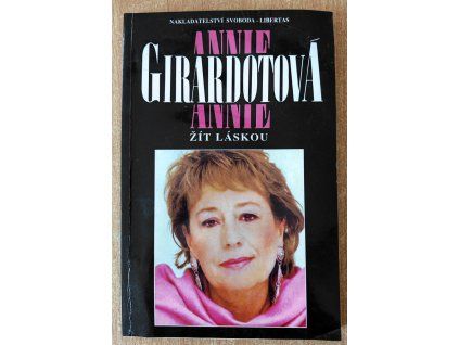 Annie Girardotová