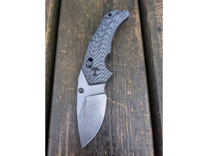 Willumsen Red E Two-Tone Stone Gray/Black knife