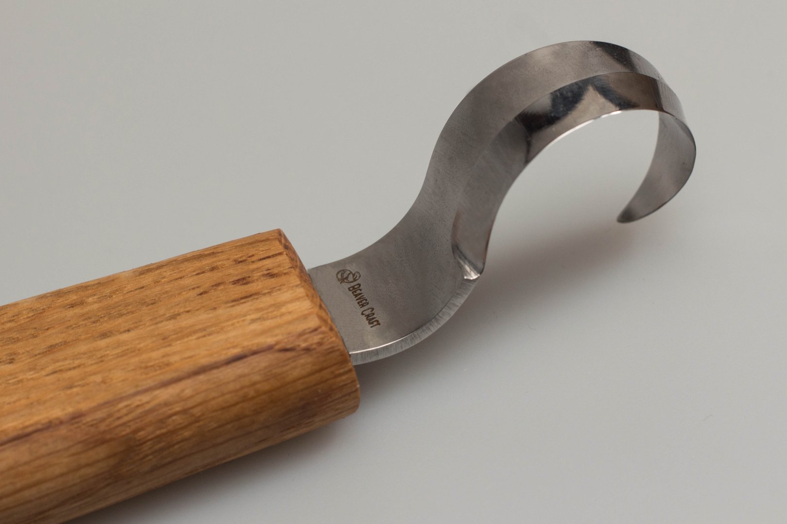 Lyžičkár BeaverCraft SK1Oak - 25 mm, dubová rukoväť
