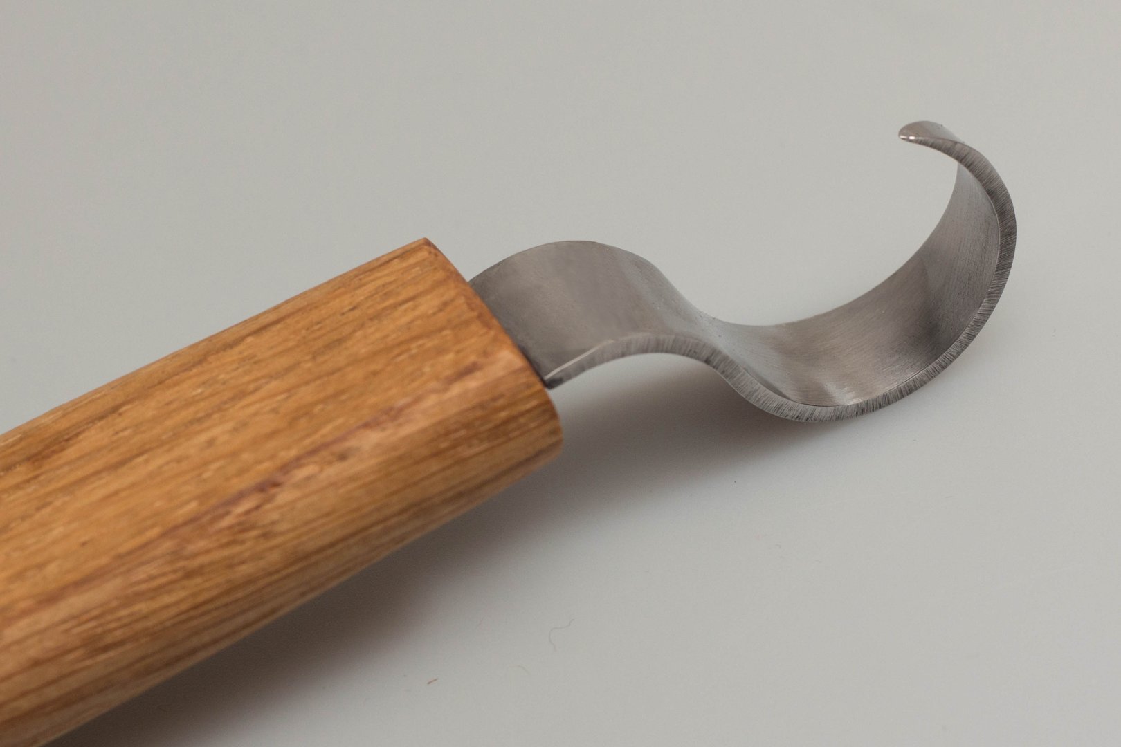 Lyžičkár BeaverCraft SK1SOak - 25 mm, dubová rukoväť, kožené puzdro