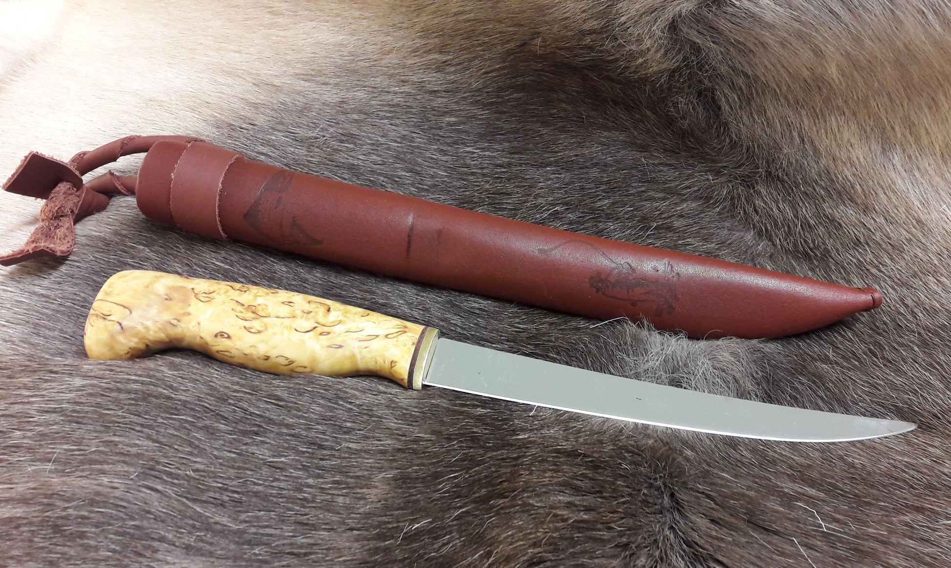 Filetovací nôž Wood Jewel Fileerausveitsi 23F - 16 cm