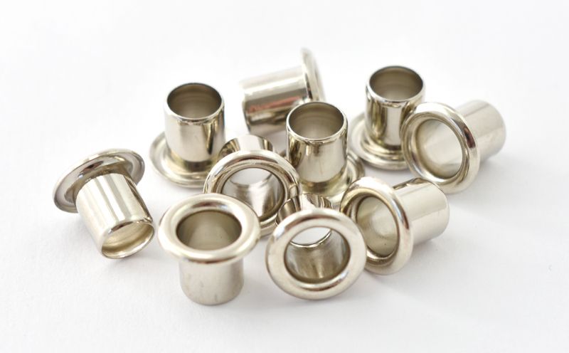 Duté nity nickel silver 8 x 6,5 mm 10 ks