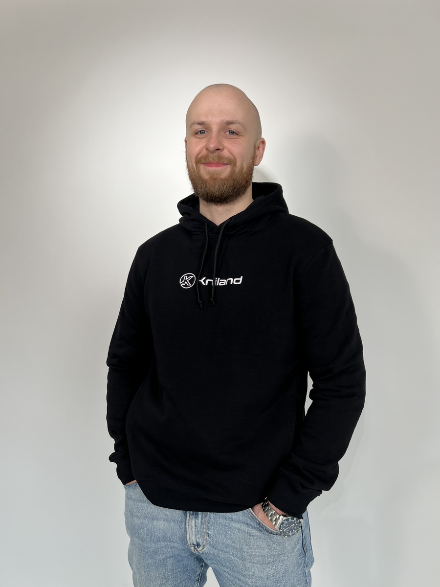 Mikina Kniland s bielym logom (unisex) Farba: Čierna, Veľkosť: M