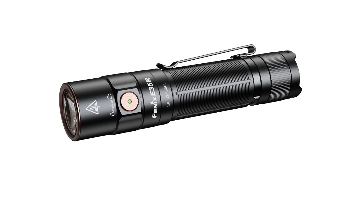 Fenix E35R nabíjateľná baterka