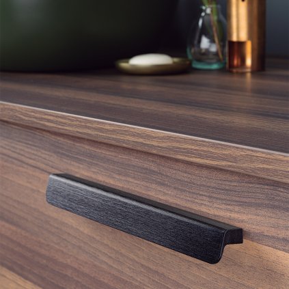 Úchytka - Viefe FLAPP Čierna brúsená (VAR ROZTEC 32 mm)