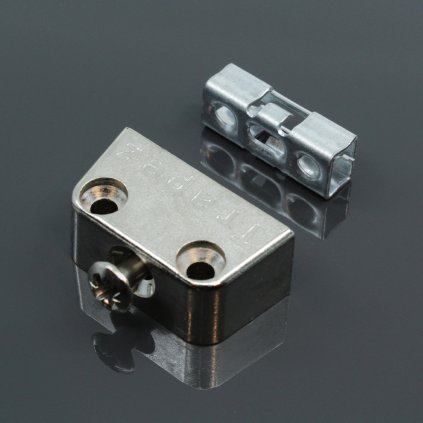 187F6346 A3AC 4427 A004 AAE3E6335977170409 Pic 01