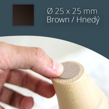 Filc hnedý samolepiaci 25 x 25 mm 12 ks/list