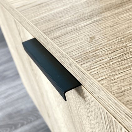 Úchytka - CHANEL, Čierna matná