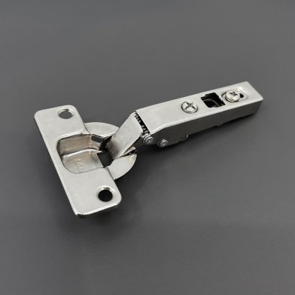 LAMA záves naložený CLIP