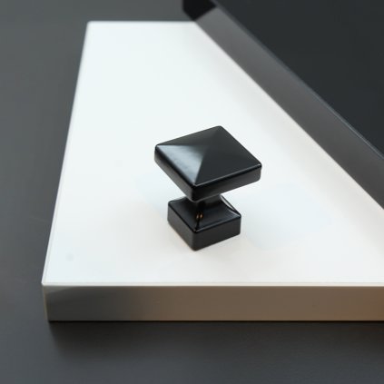 Knopok - GR47, Čierna matná