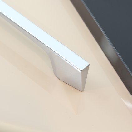 Úchytka - Linea, Hliník