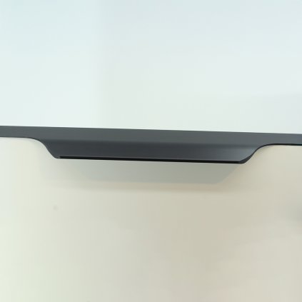 Úchytka - U11 typ 5, Čierna matná