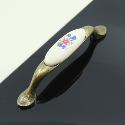 Úchytka - UM-097 G4/M1, Staré zlato, 96 mm