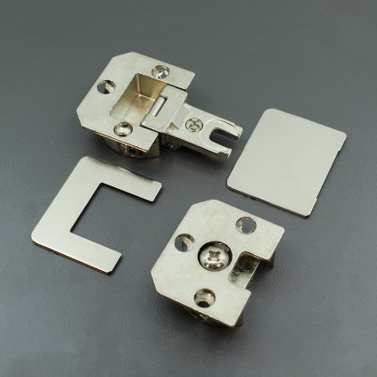 E4A9B73E 47B0 4560 BDBE 277870164A64T18530 Pic 01