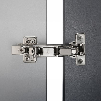 823906F3 F358 409B B809 2E5821F93F241 titus 702.0EK0