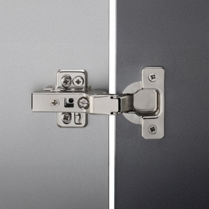 AAAAD2B2 5C44 4811 A501 DC2C92E99F181 titus 702.0CK0