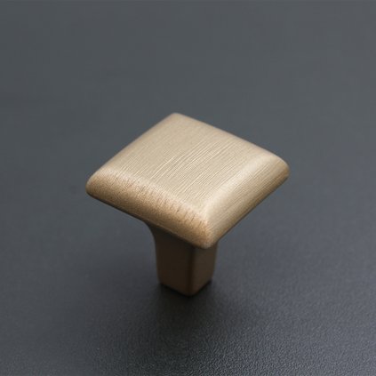 D6984988 E646 4E0E A46B CB968E46E144T19488 pic 1 new