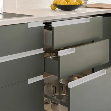 D89268B7 3C0B 4EA0 81F2 5D1B6B2DCDCF01 syma32 01m