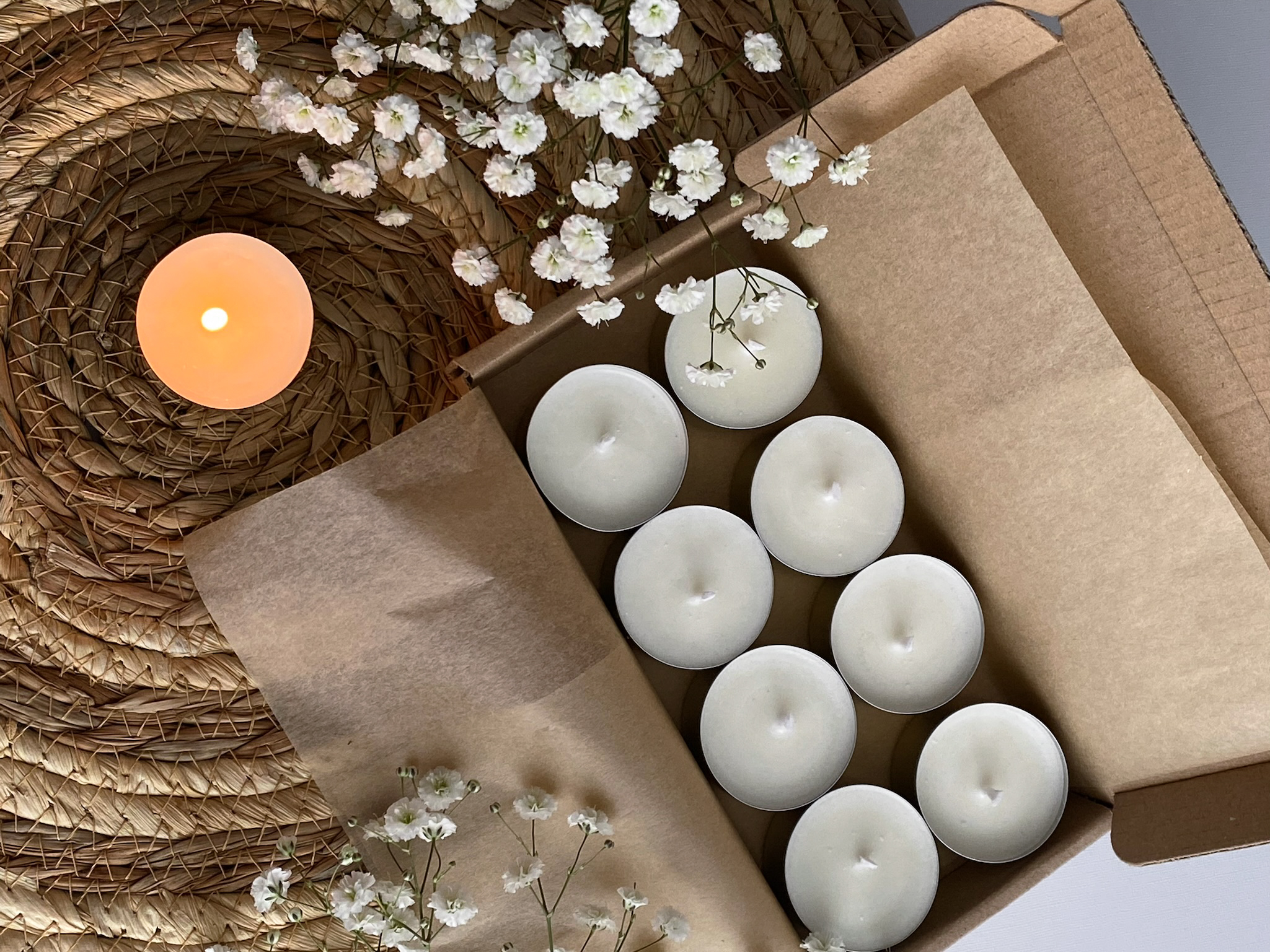 Udržitelnost ve firemním dárkování: Ekologická cesta se sójovými svíčkami