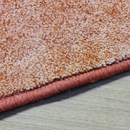 OBŠÍVÁNÍ  koberce