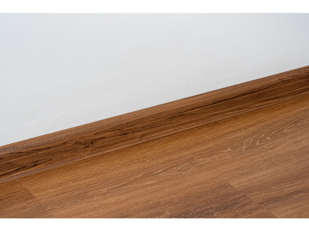 soklova lista pvc 2 5m kingston nr 131 egibifloors