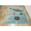 Dětský kusový koberec Lima F495A Planety Vesmír modrý šedý (Rozměr 120x170 cm)