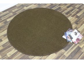 Jednobarevní kusový koberec Nasty 101154 Braun kruh | Hnědá