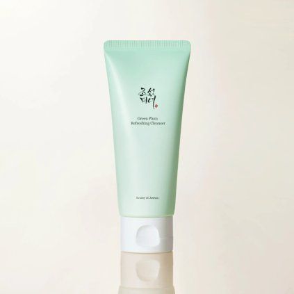 green plum refreshing cleanser 1 front Photoroom