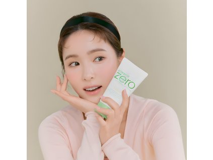 Banila Co Clean It zero pore clarifying foam cleanser Tea Tree Ex - čistící pěna pro problematickou pleť s kyselinami