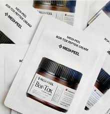 Levně Protivráskový hydratační krém s Peptidy VZOREK - Medi-Peel Peptide Tox Bor Cream vzorek